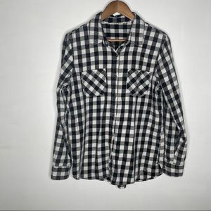 🍋Vanilla Star Black and white plaid flannel button up shirt Size Large